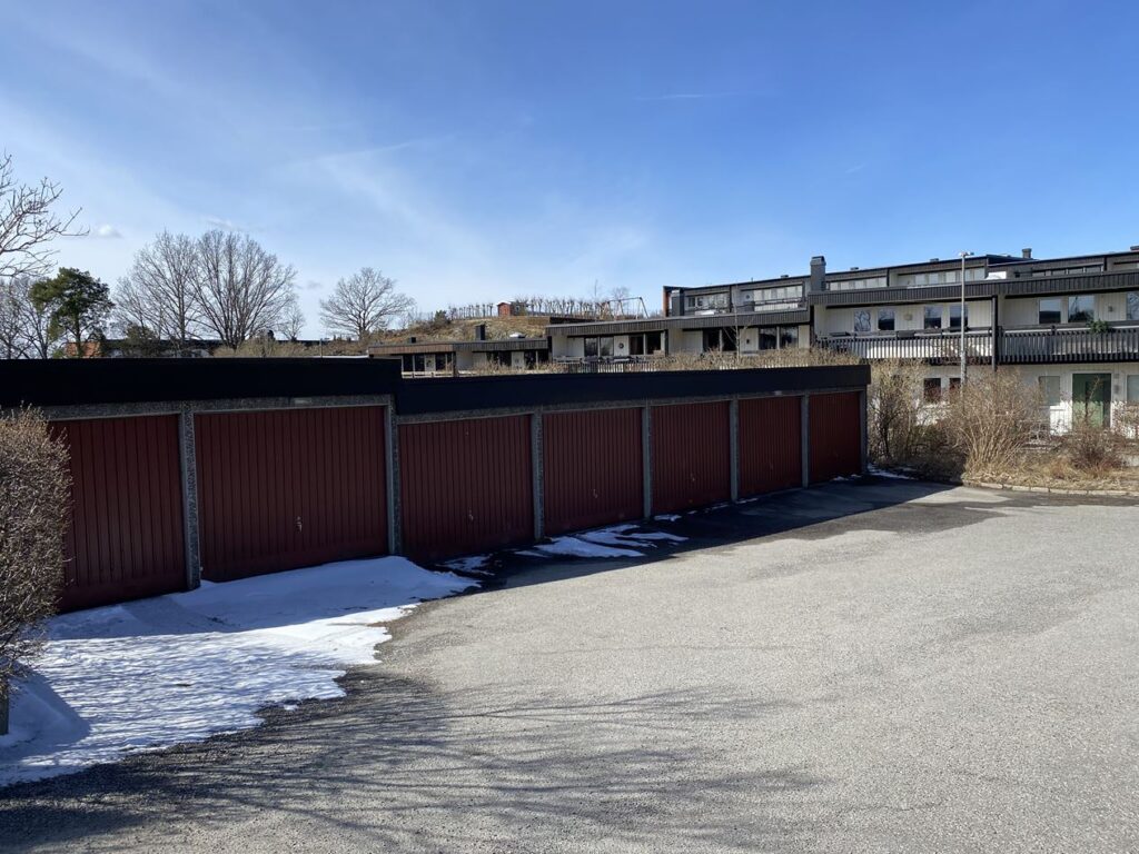 Nylagda Markplattor entré garage. Segersäng Nynäshamn